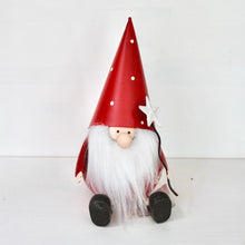 Load image into Gallery viewer, Metal Sitting Santa with Star
